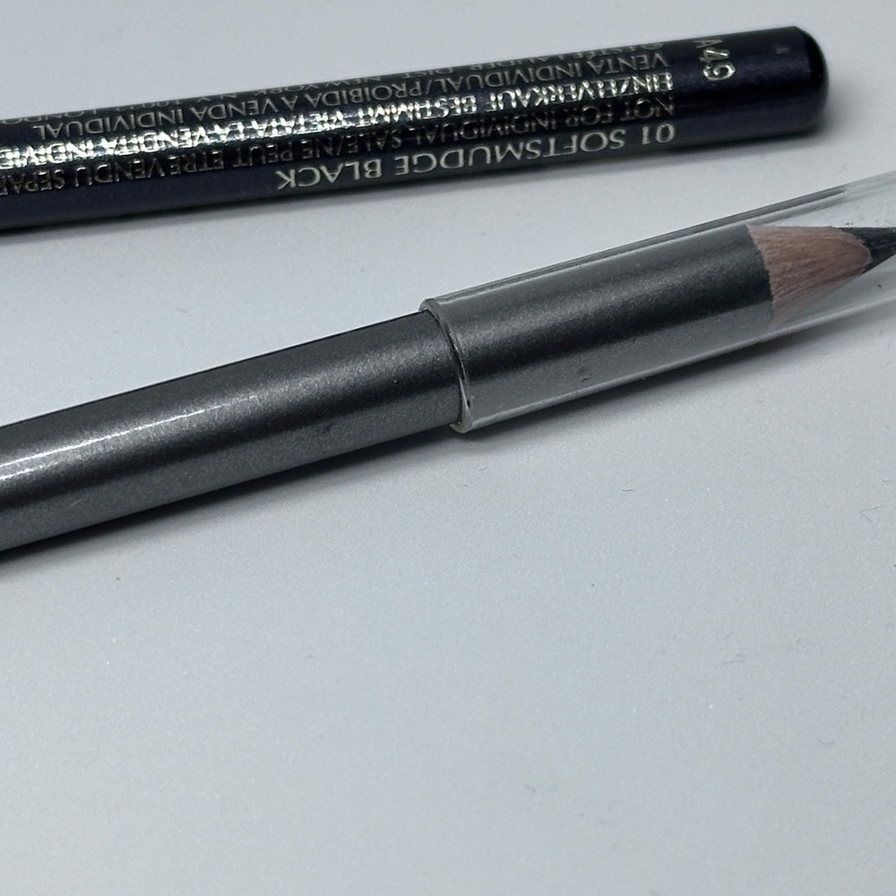 Estée Lauder Artist’s Eye Pencil - Black Smudge and Slate Writer (2)